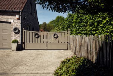 Metalen tuinpoort plaatsen in Limburg